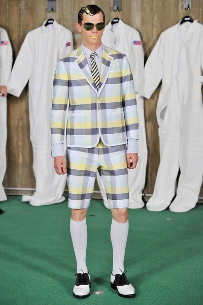 Look 14